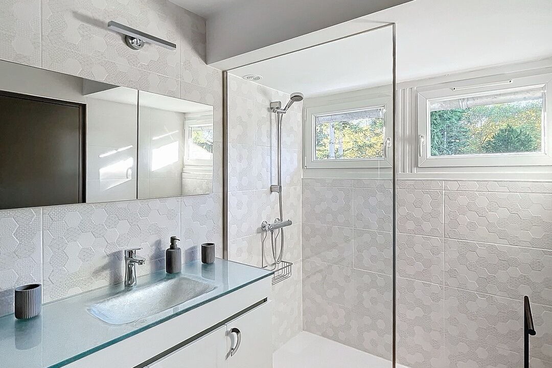 Photo of Bathroom in Samoreau
