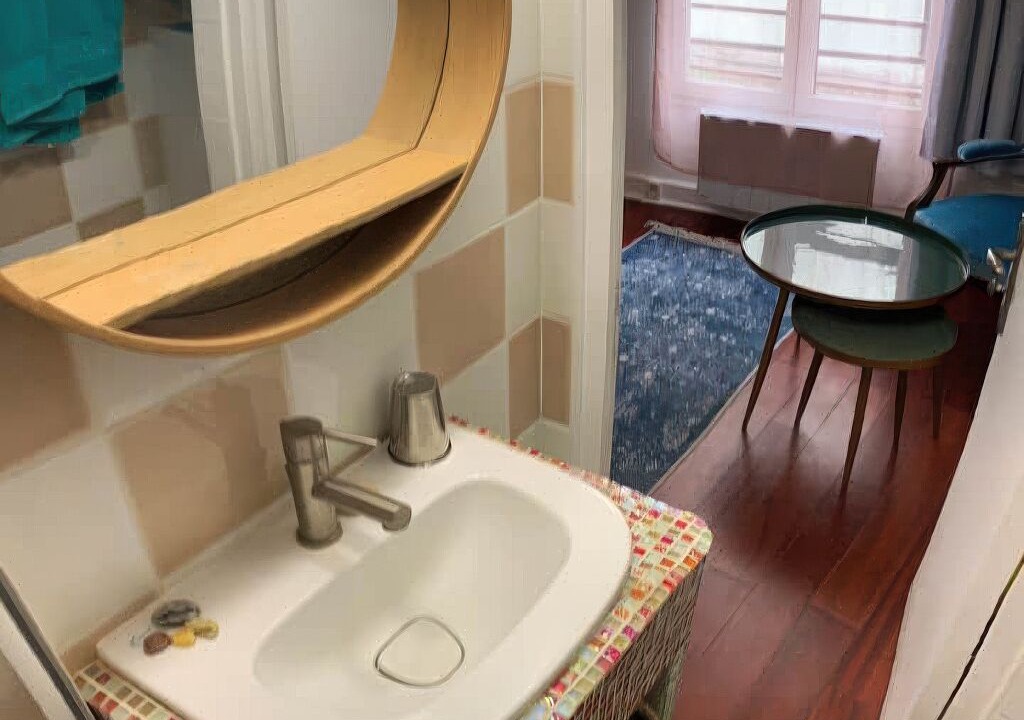 Photo of Bathroom in Saint-Victor