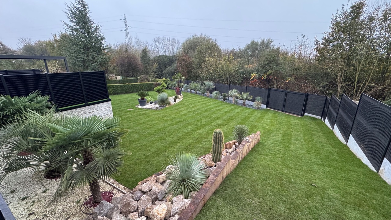 Photo of Outdoor in Marquise