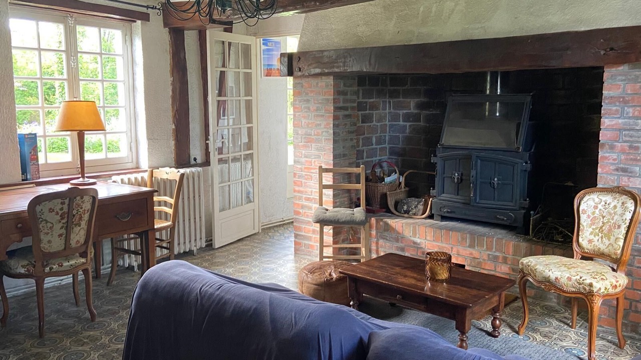 Photo of Livingroom in Tours-en-Vimeu