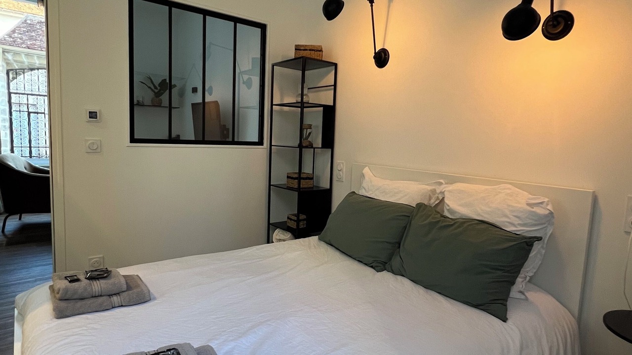 Photo of Bedroom in Sens