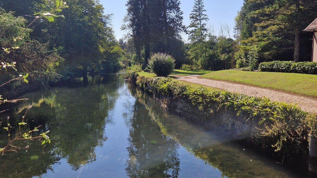 Photo of Outdoor in Bernay