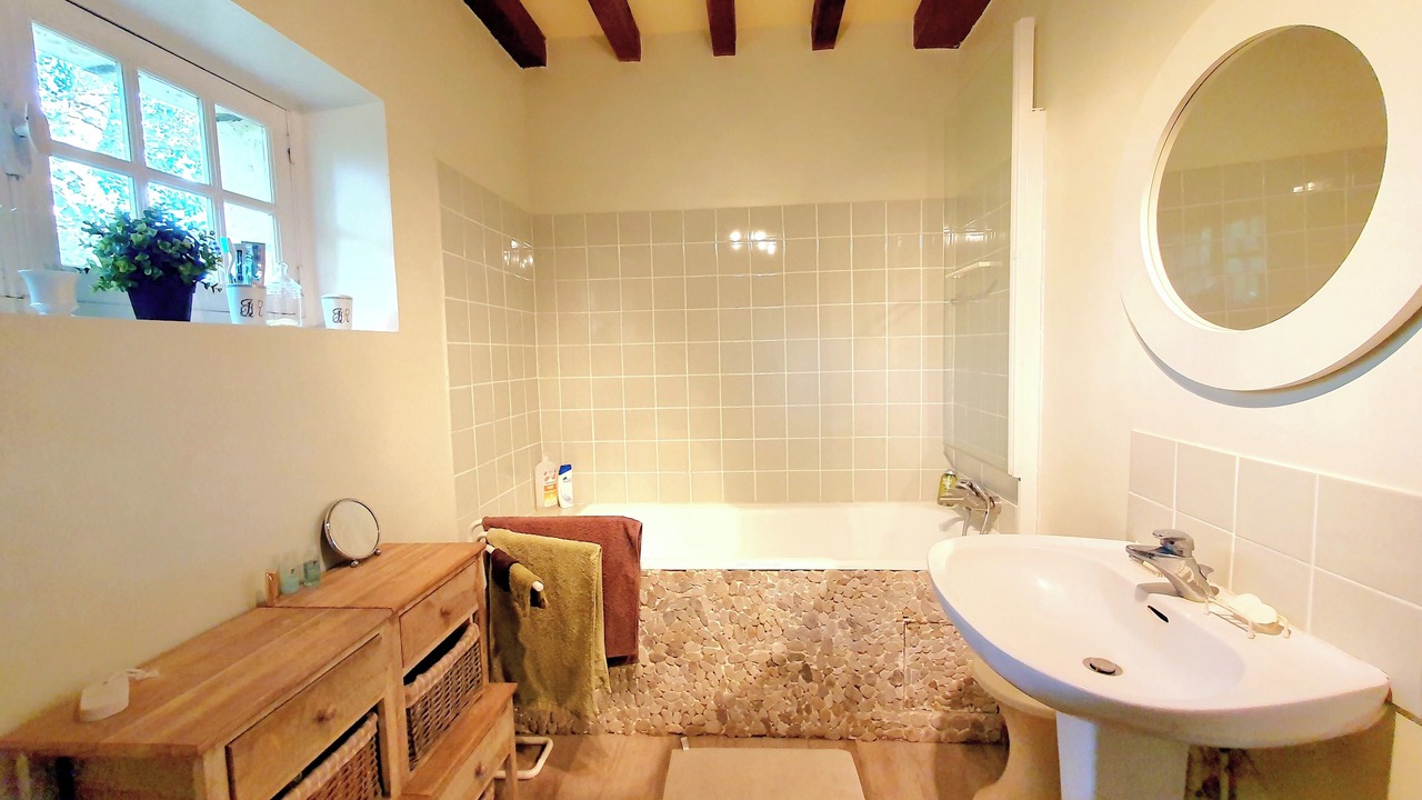 Photo of Bathroom in La Mesniere