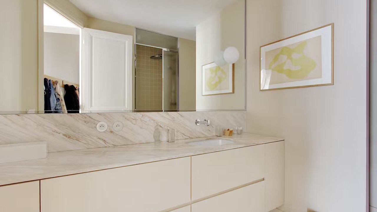 Photo of Bathroom in Chaussee-d'Antin