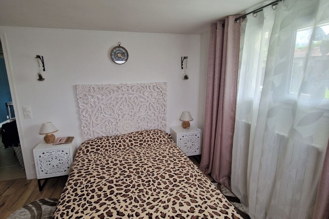 Photo of Bedroom in Courtry