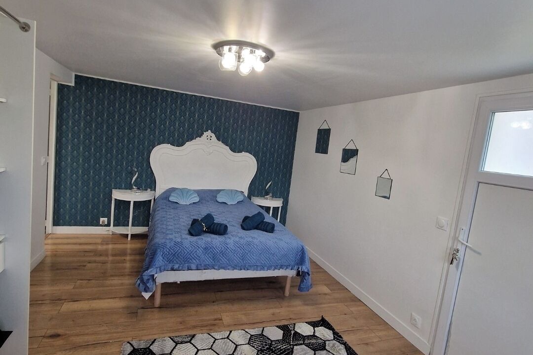 Photo of Bedroom in Courtry