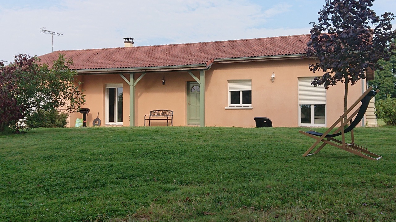 Photo of Outdoor in Romenay