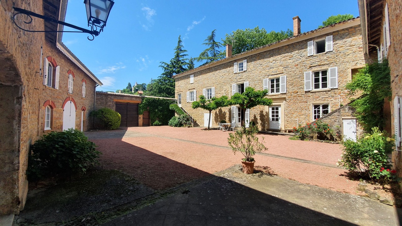 Photo of Outdoor in Denice