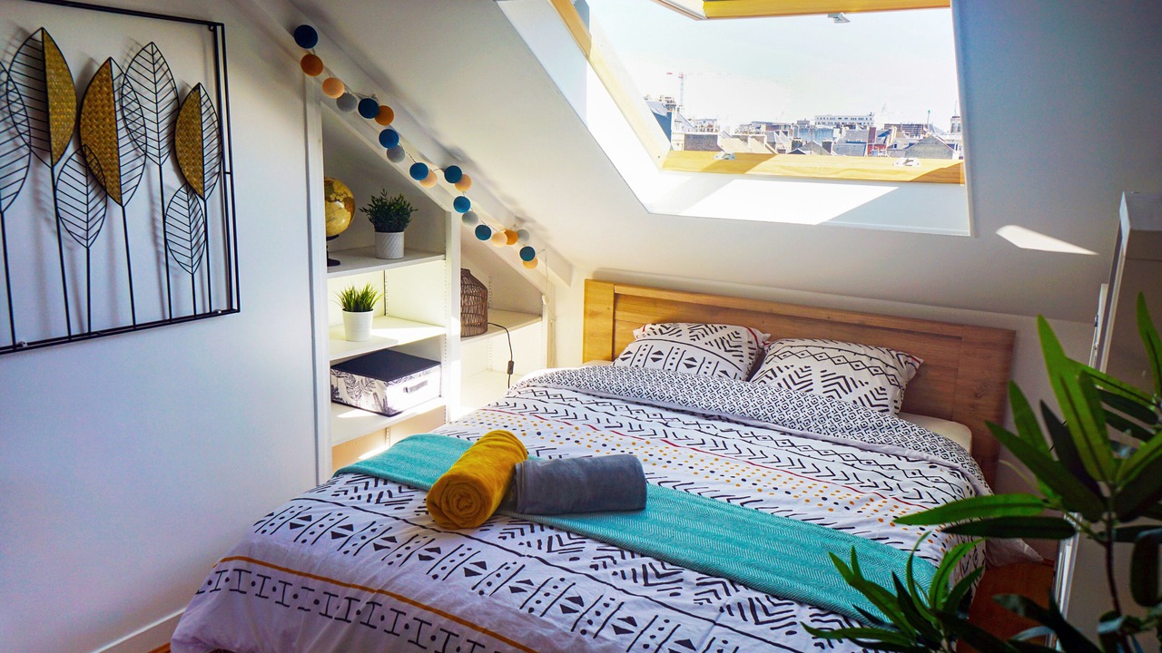 Photo of Bedroom in Anatole France Danton
