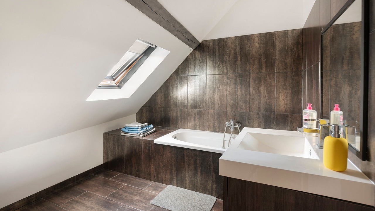 Photo of Bathroom in Reau