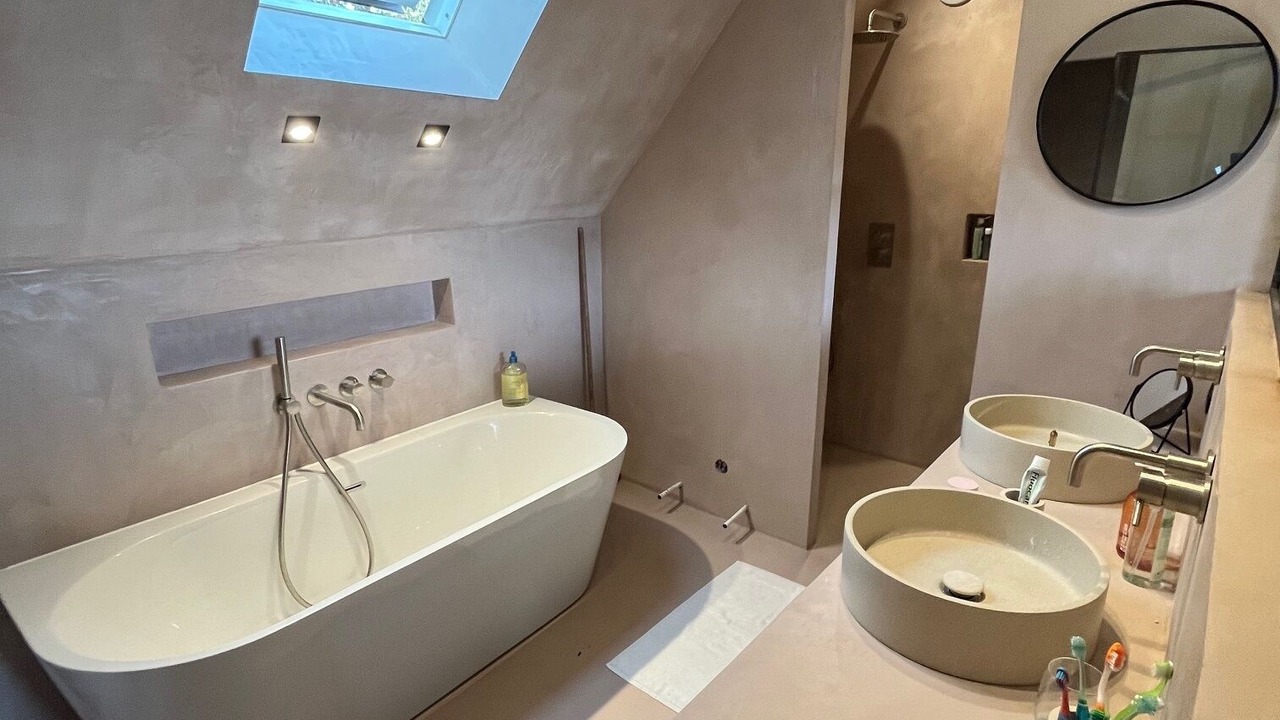 Photo of Bathroom in Moulicent
