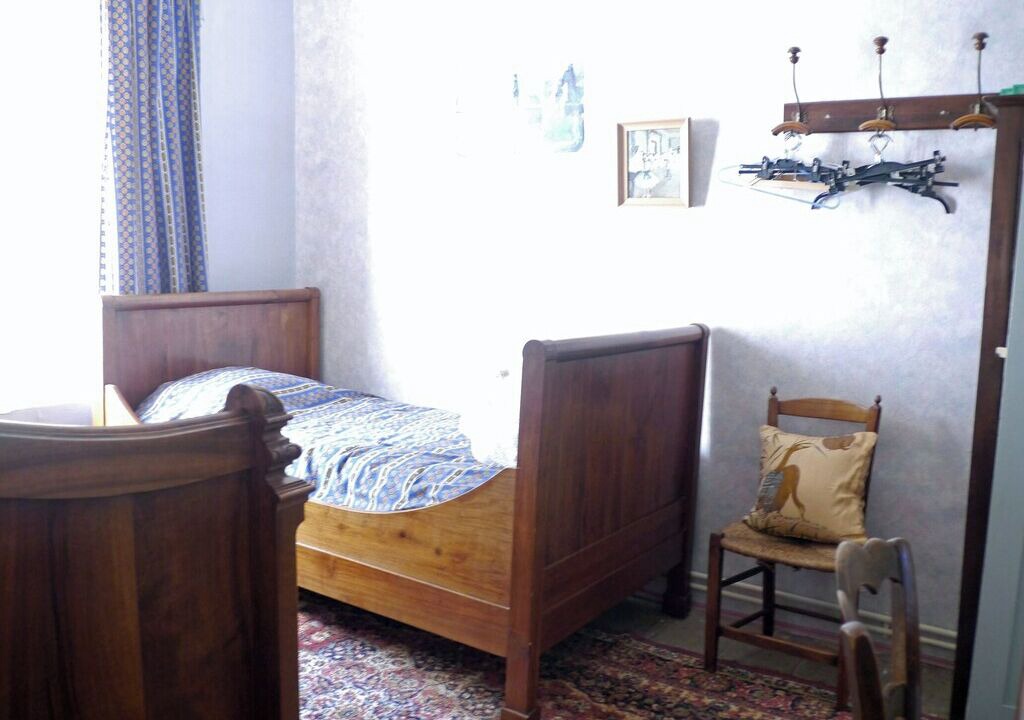 Photo of Bedroom in Belabre