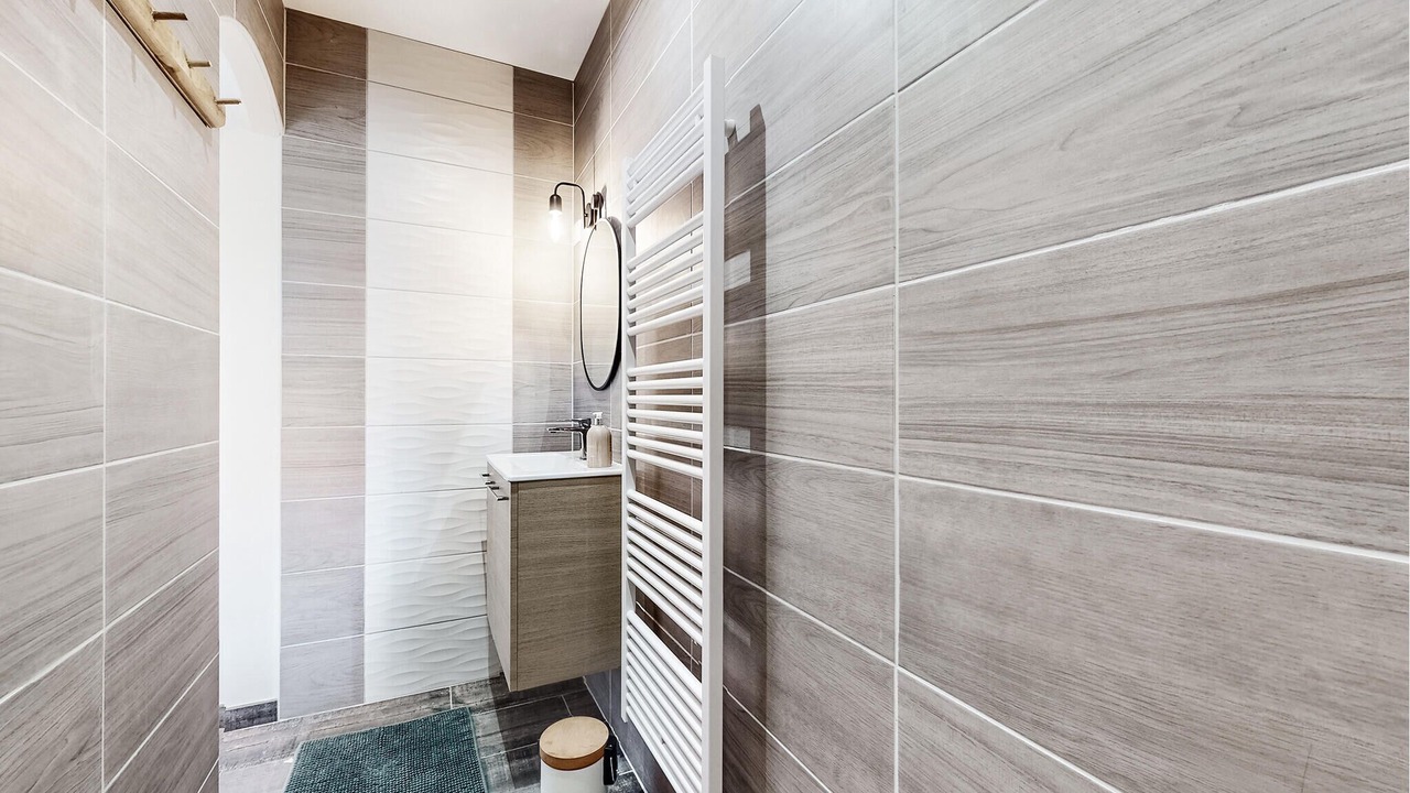 Photo of Bathroom in Angerville-l'Orcher