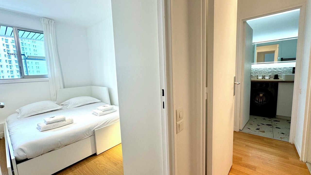 Photo of Bedroom in Levallois-Perret