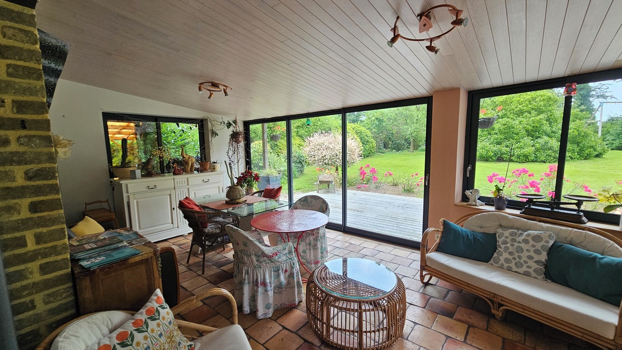 Photo of Livingroom in Cuverville