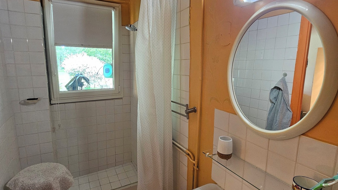 Photo of Bathroom in Cuverville
