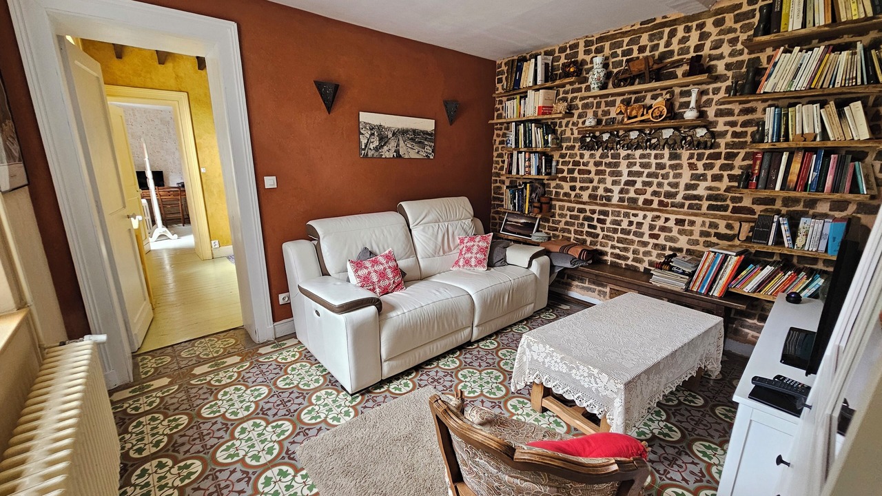 Photo of Livingroom in Cuverville