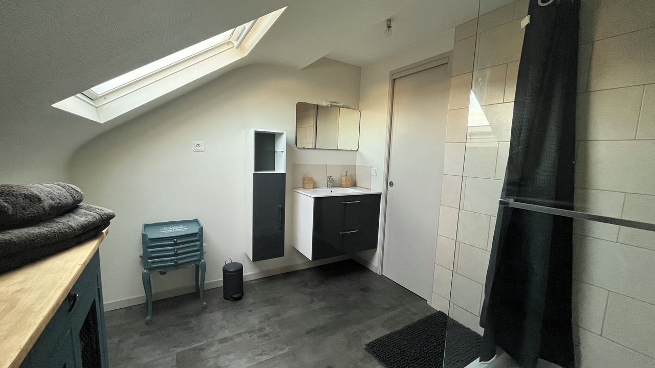 Photo of Bathroom in Port of Caen