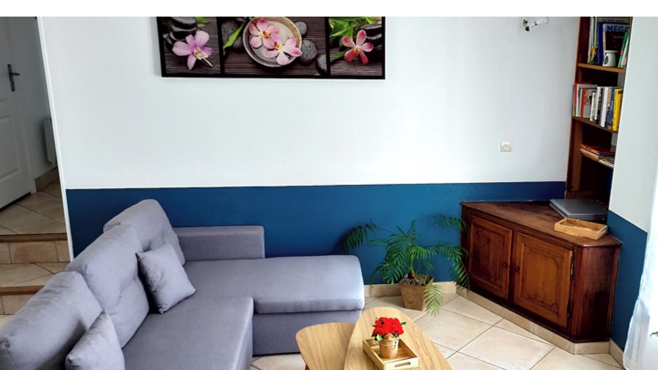Photo of Livingroom in Aincourt