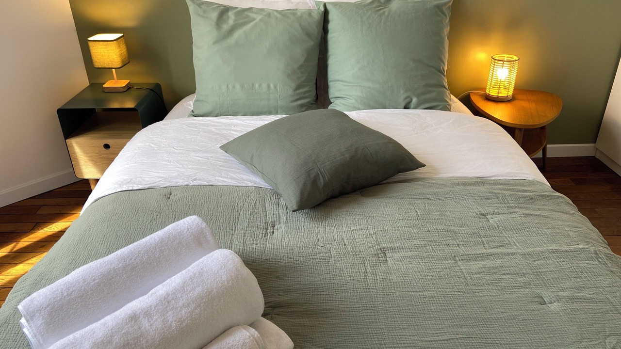 Photo of Bedroom in Houilles
