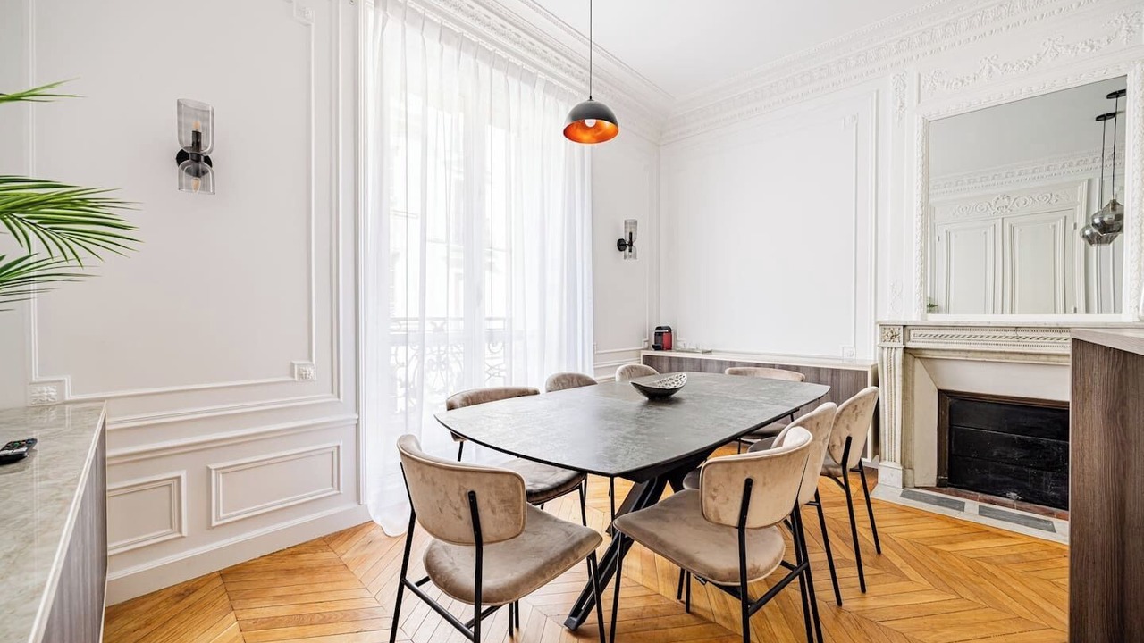 Photo of Others in 8th Arrondissement