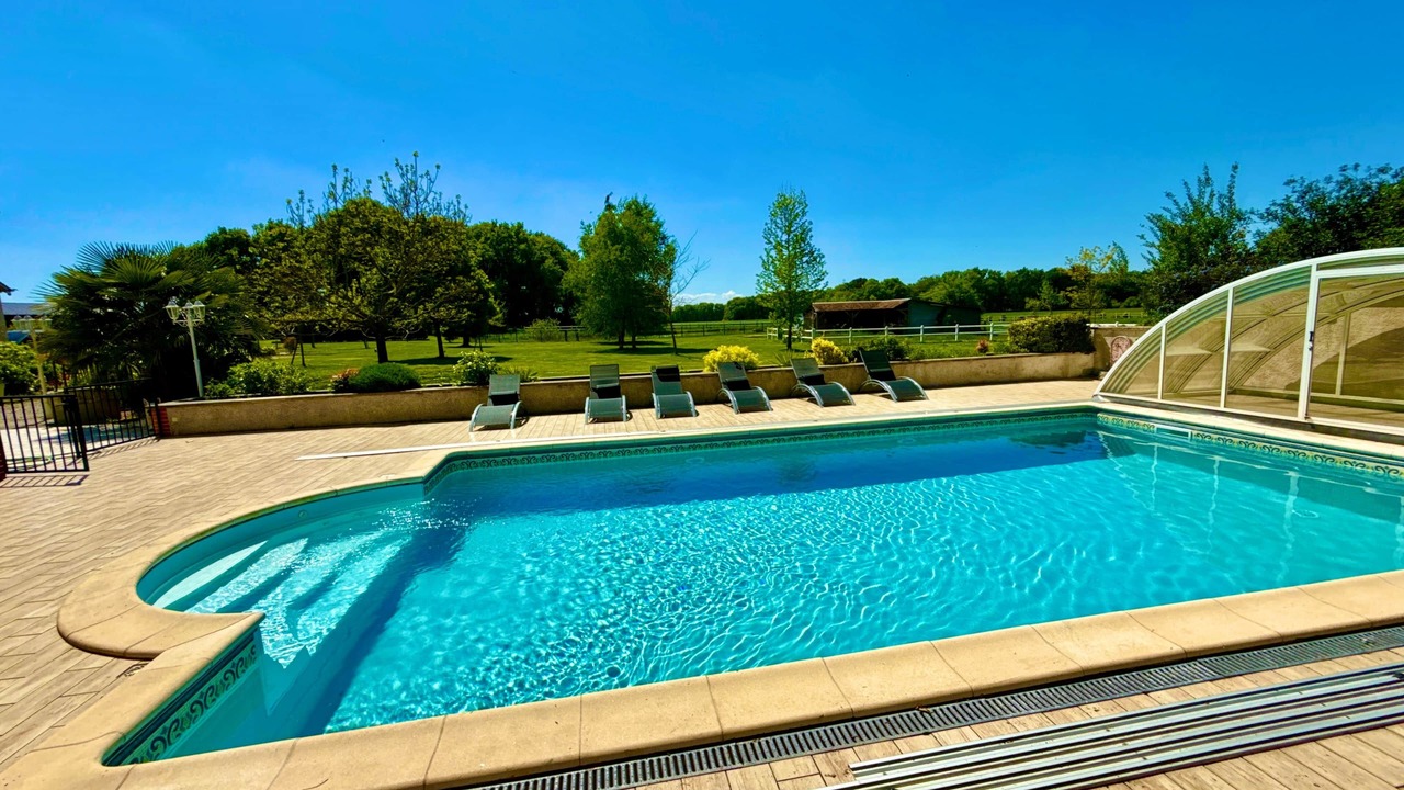 Photo of Outdoor in Les Bordes