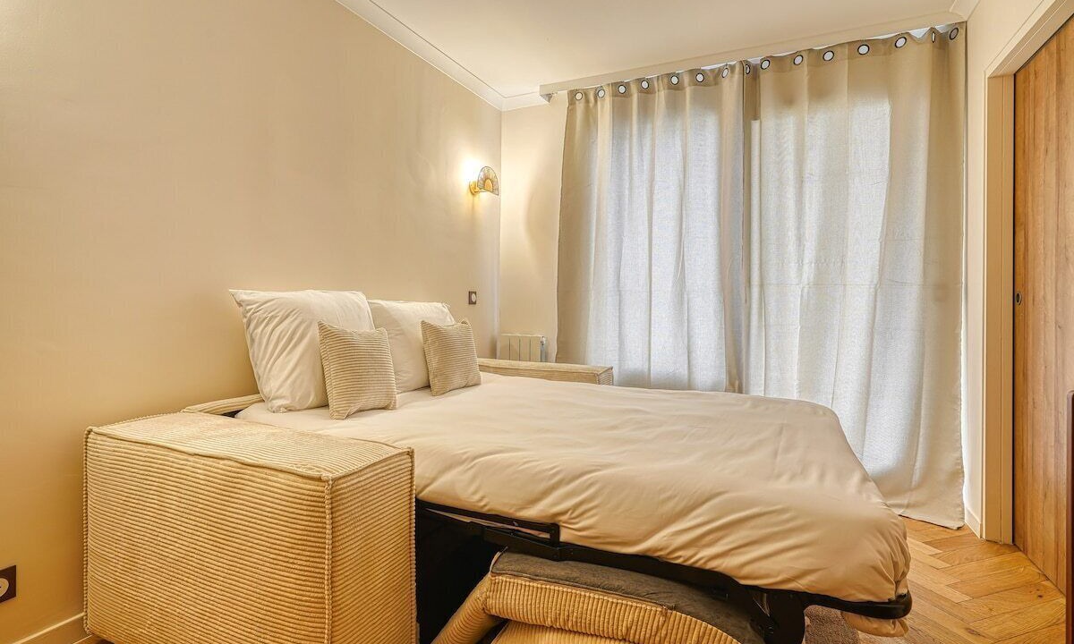 Photo of Bedroom in Faubourg de l'Arche