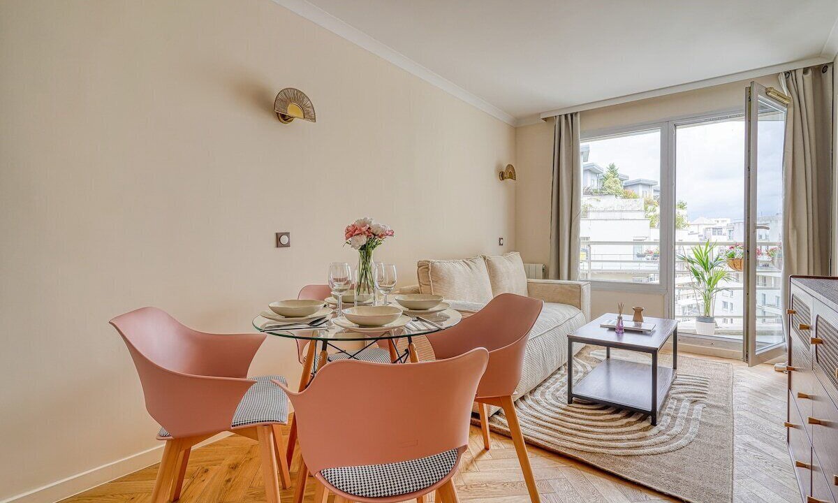Photo of Others in Faubourg de l'Arche