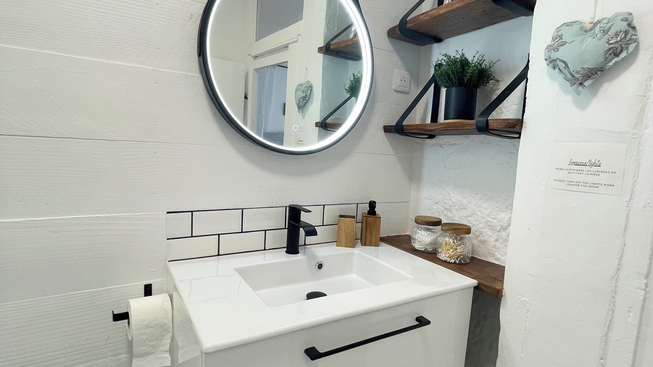Photo of Bathroom in Aubusson