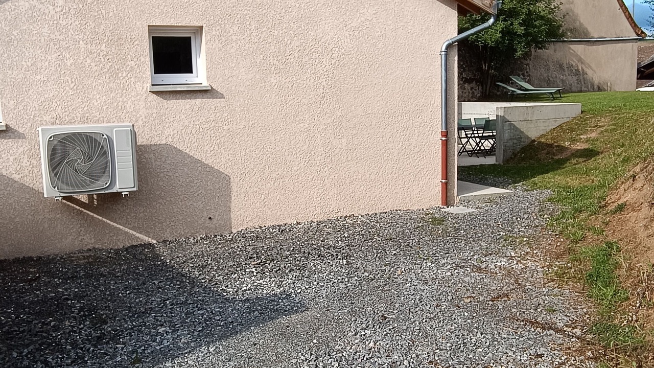 Photo of Outdoor in Matour