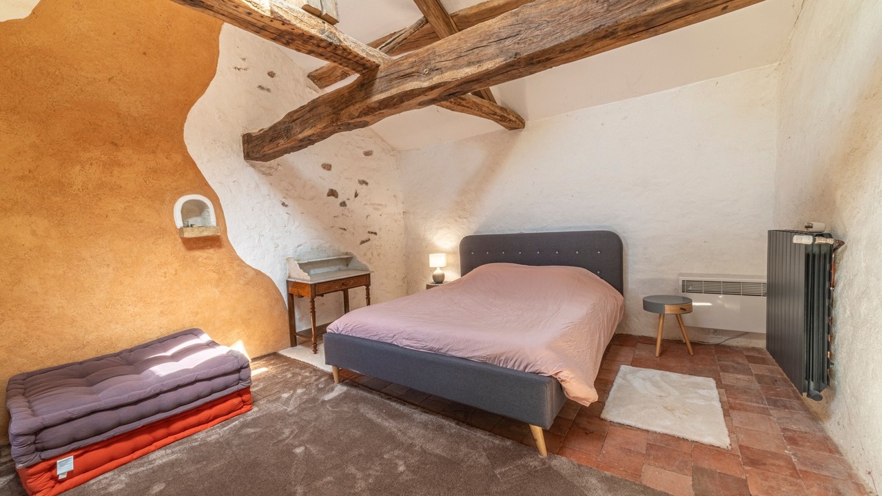 Photo of Bedroom in Saint-Christophe-en-Brionnais