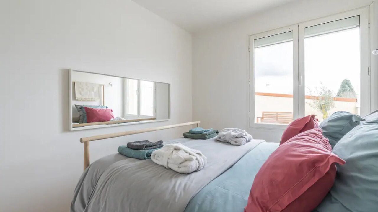 Photo of Bedroom in Magny-les-Hameaux