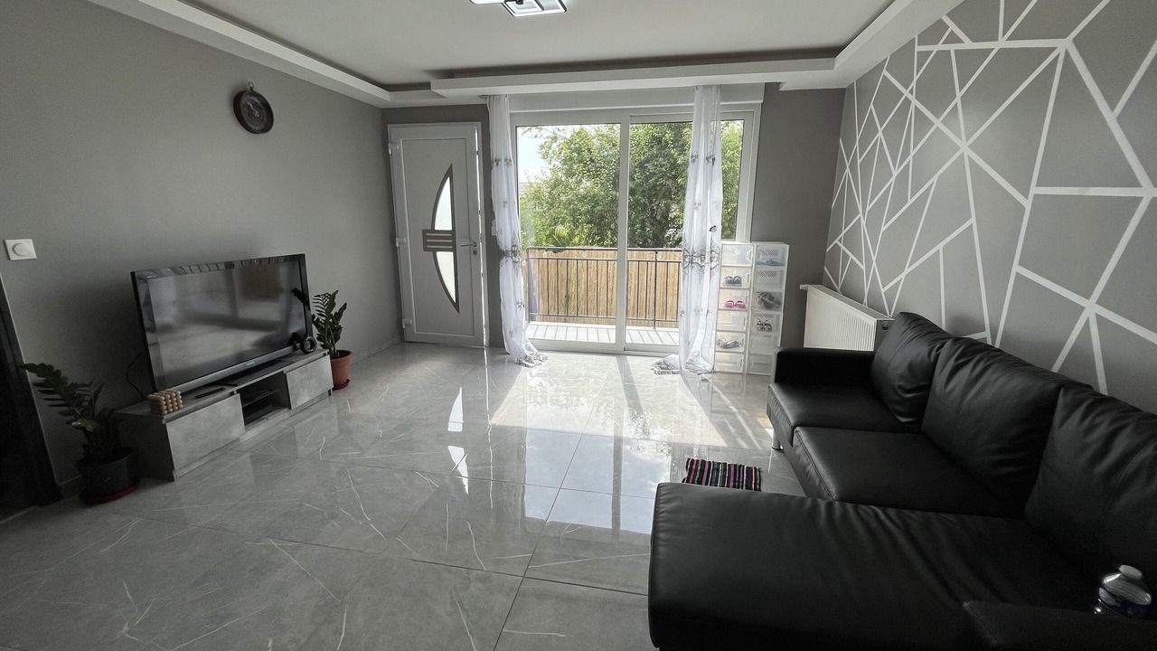 Photo of Livingroom in Carrieres Faucilles - Butte Pinson