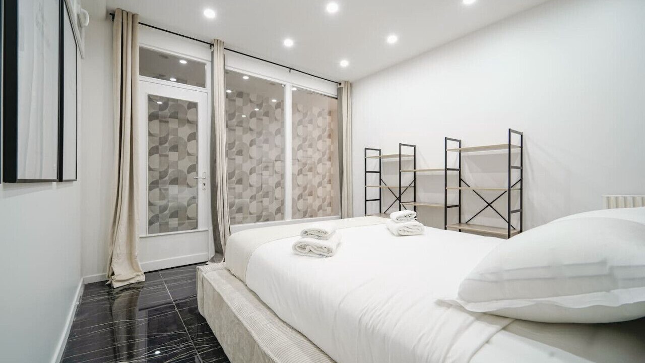 Photo of Bedroom in Les Lilas