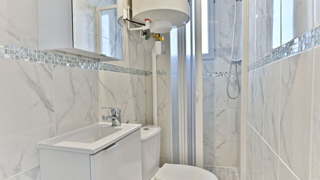 Photo of Bathroom in Gagny