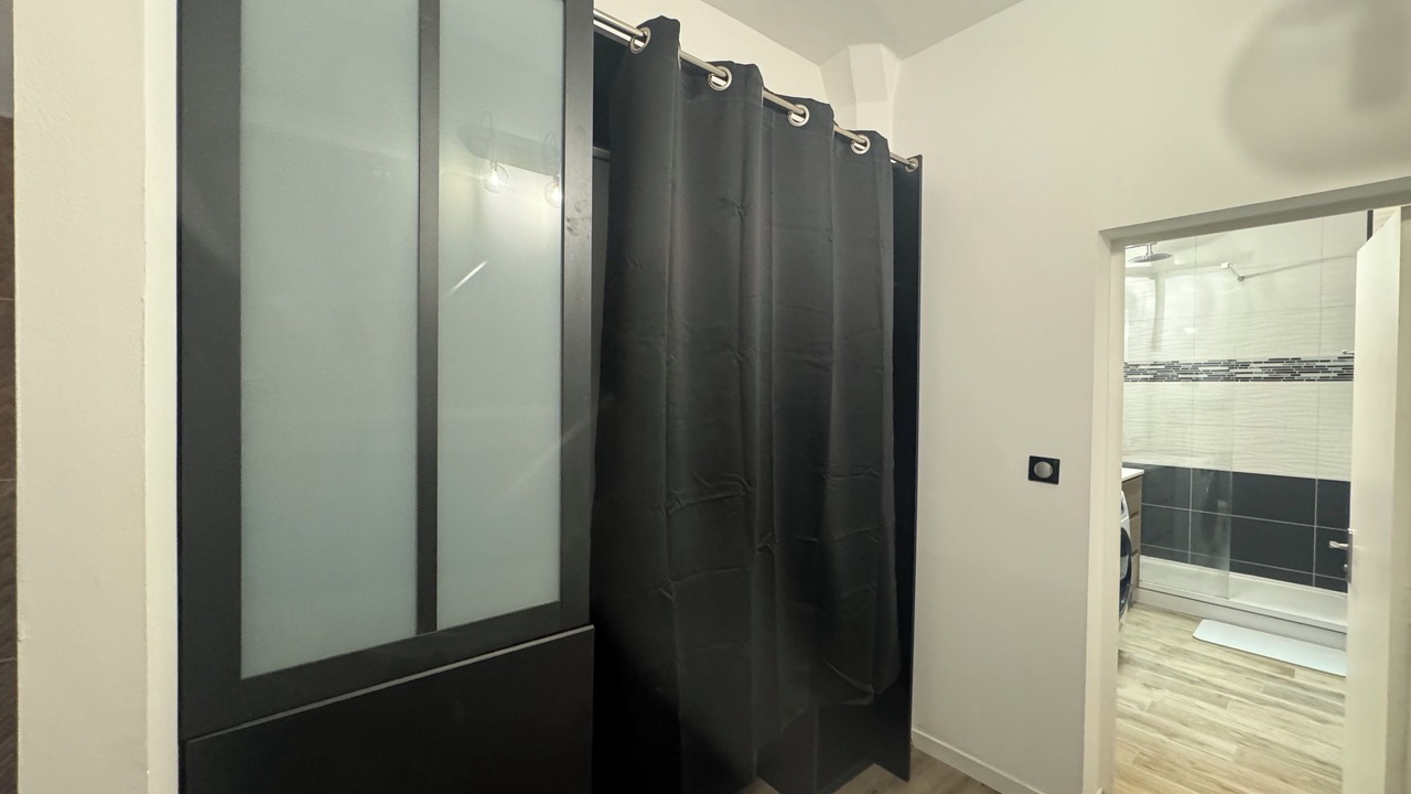 Photo of Bathroom in Melun