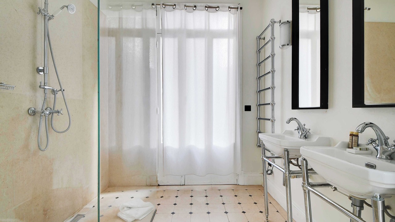 Photo of Bathroom in Latin
