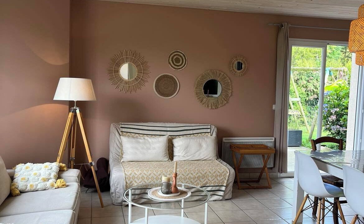 Photo of Livingroom in Saint-Leonard