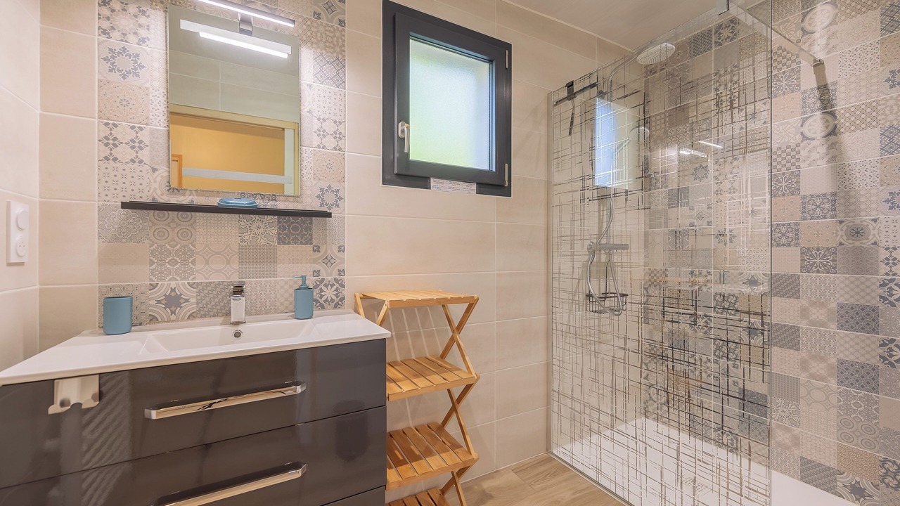 Photo of Bathroom in Vaux-Montreuil