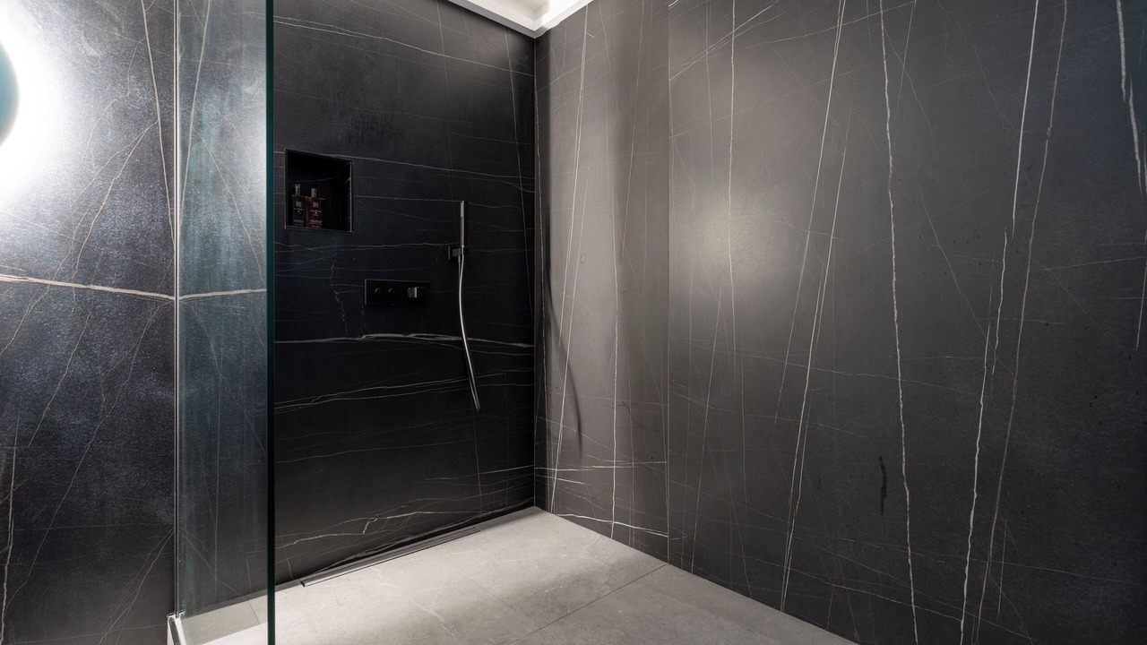 Photo of Bathroom in Esbly
