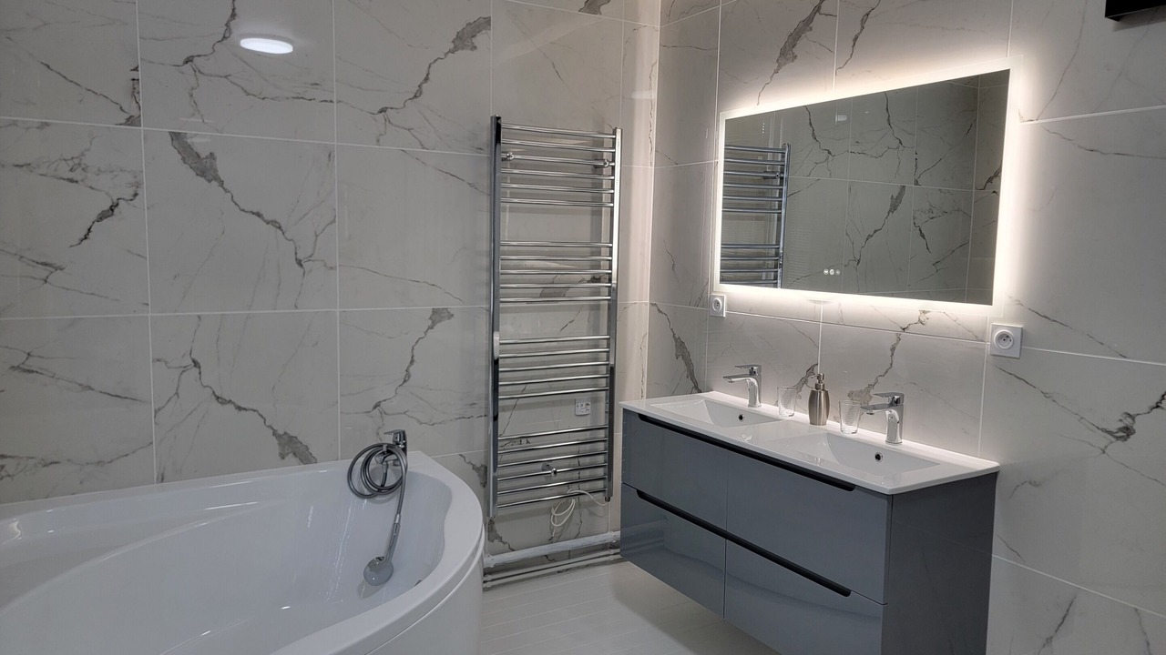 Photo of Bathroom in Dieppe