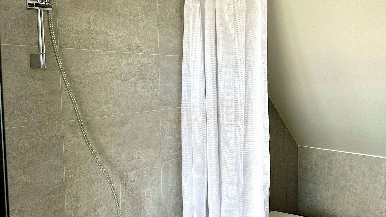 Photo of Bathroom in Chevrainvilliers