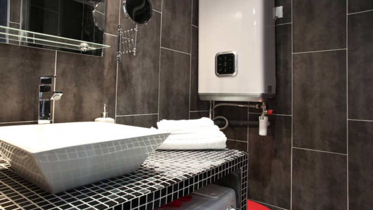 Photo of Bathroom in Les Puces de Saint-Ouen