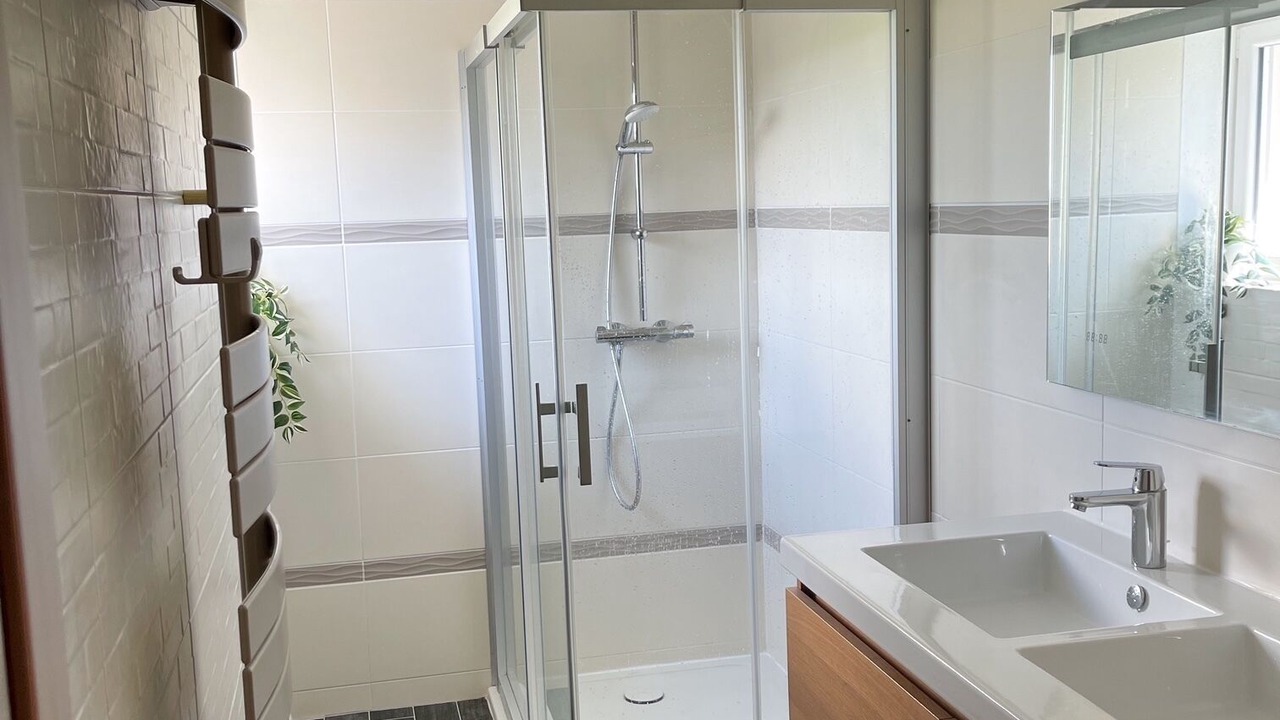 Photo of Bathroom in Bourgogne-Fresne