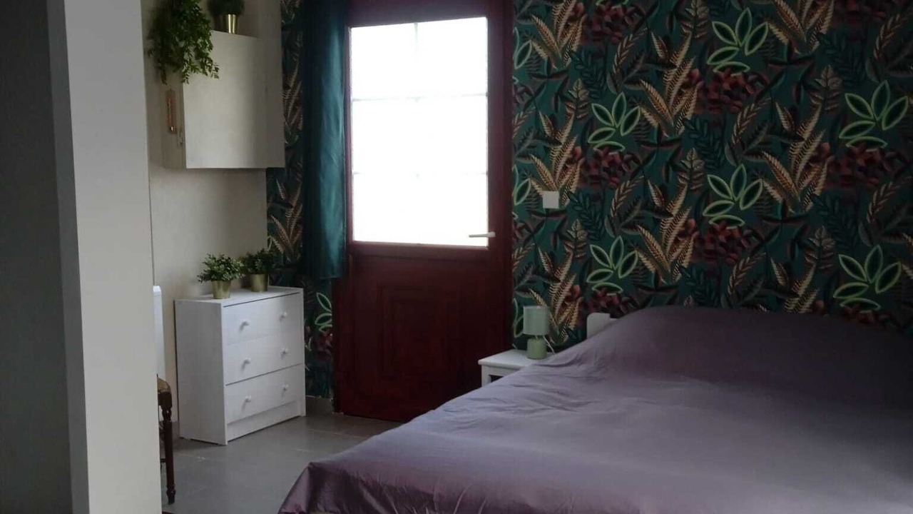 Photo of Bedroom in Thorigny-sur-Oreuse