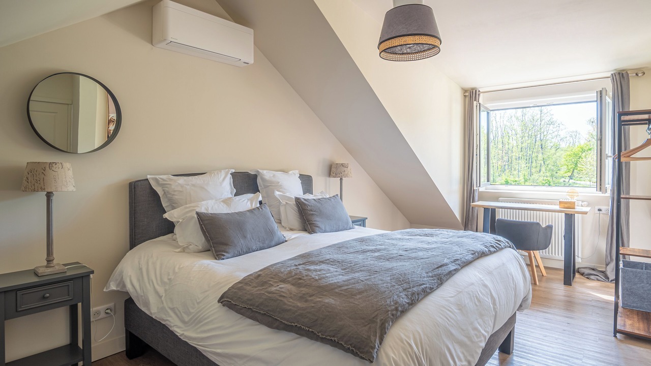 Photo of Bedroom in Paroisse Saint-Quentin Notre-Dame