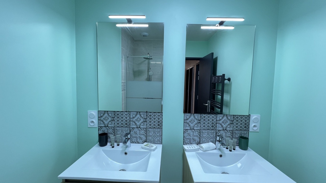 Photo of Bathroom in Calais