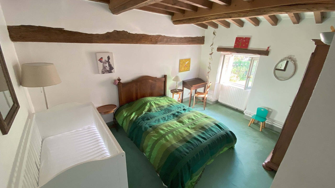 Photo of Bedroom in Vault-de-Lugny