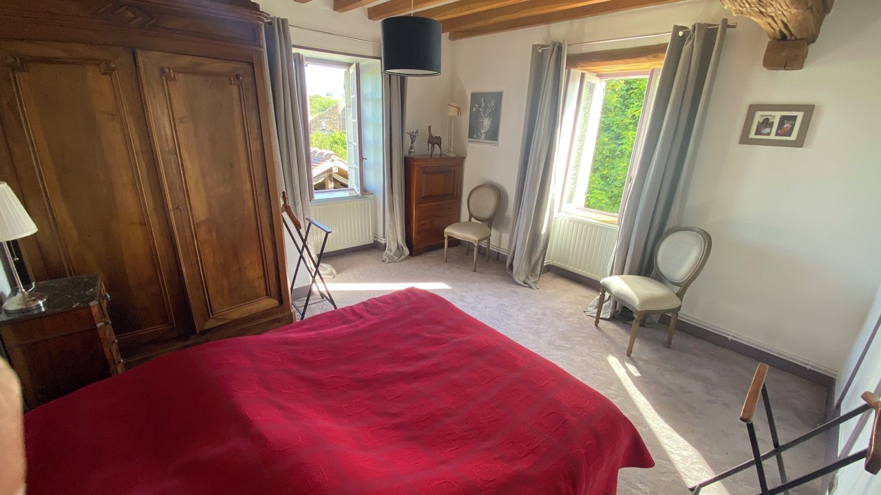 Photo of Bedroom in Vault-de-Lugny