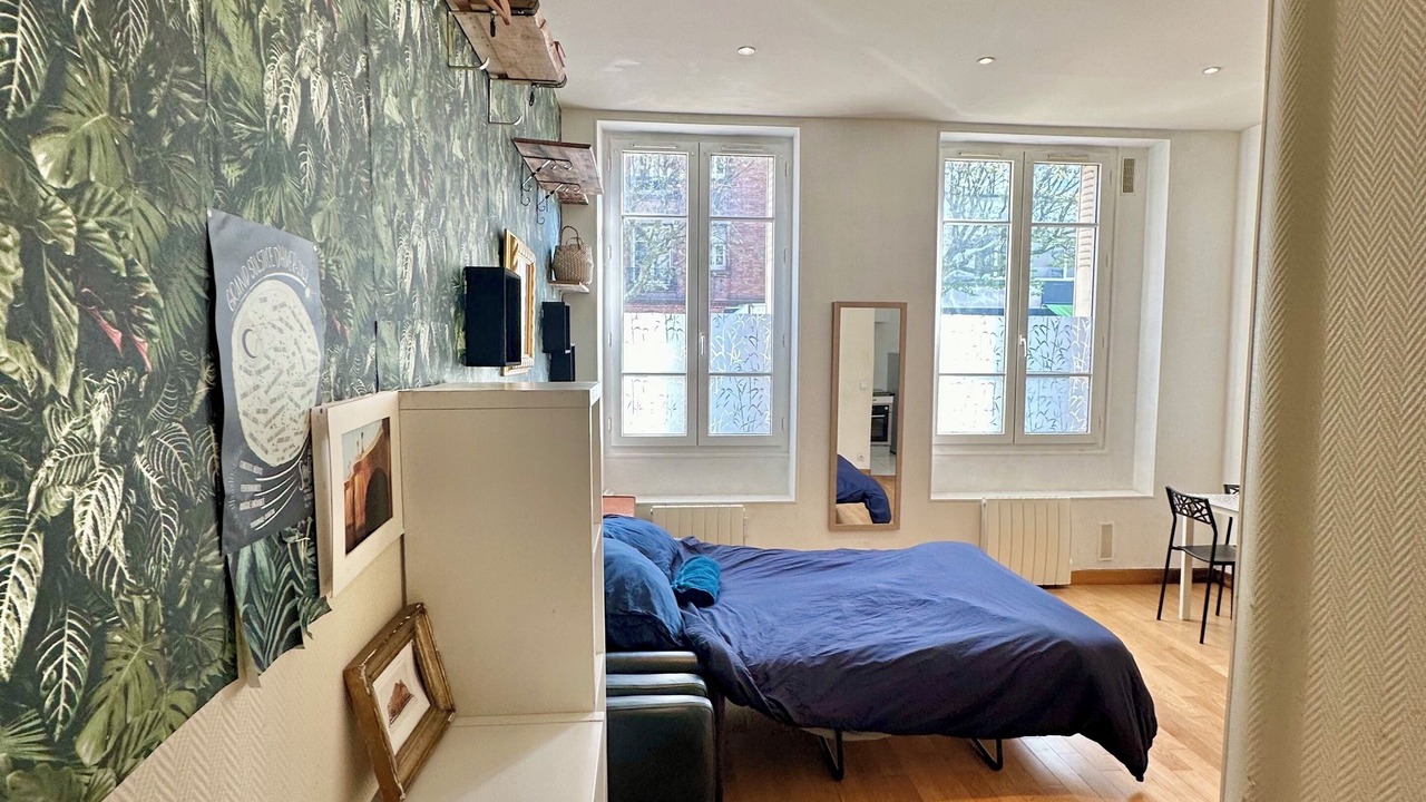 Photo of Bedroom in Romainville